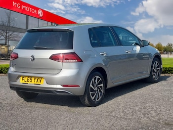Used Volkswagen Golf 2019 for sale - 75410095: Photo