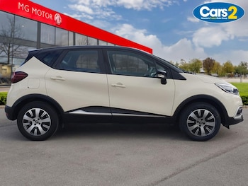 Used Renault Captur 2018 for sale - 75735234: Photo