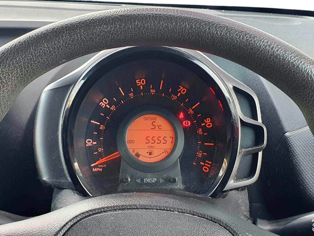 Used Toyota AYGO 2015 for sale - 77232091: Photo 14