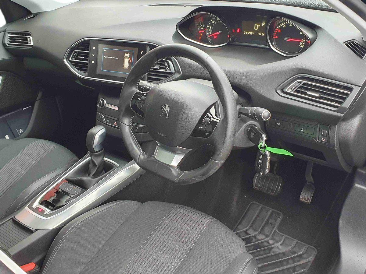 Used Peugeot 308 2017 for sale - 77470936: Photo 10