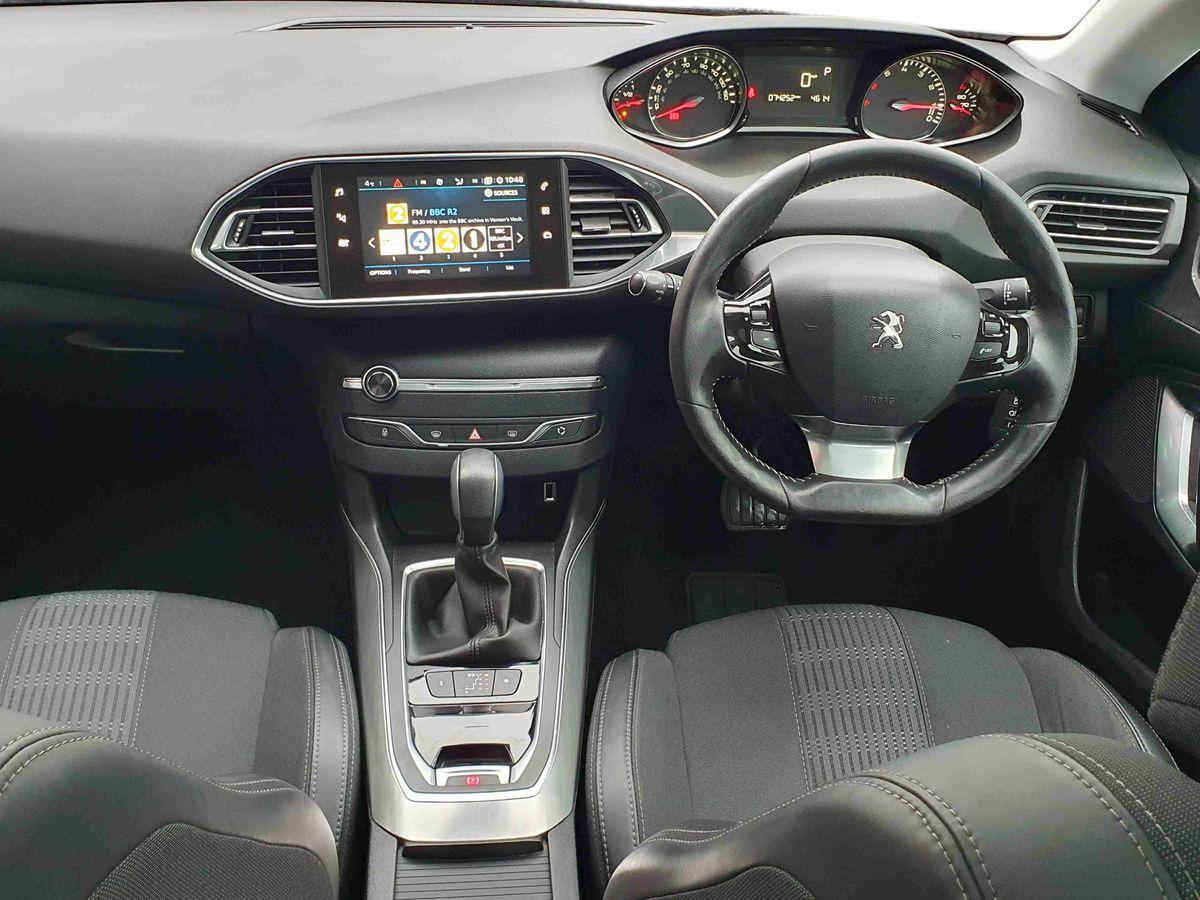 Used Peugeot 308 2017 for sale - 77470936: Photo 11