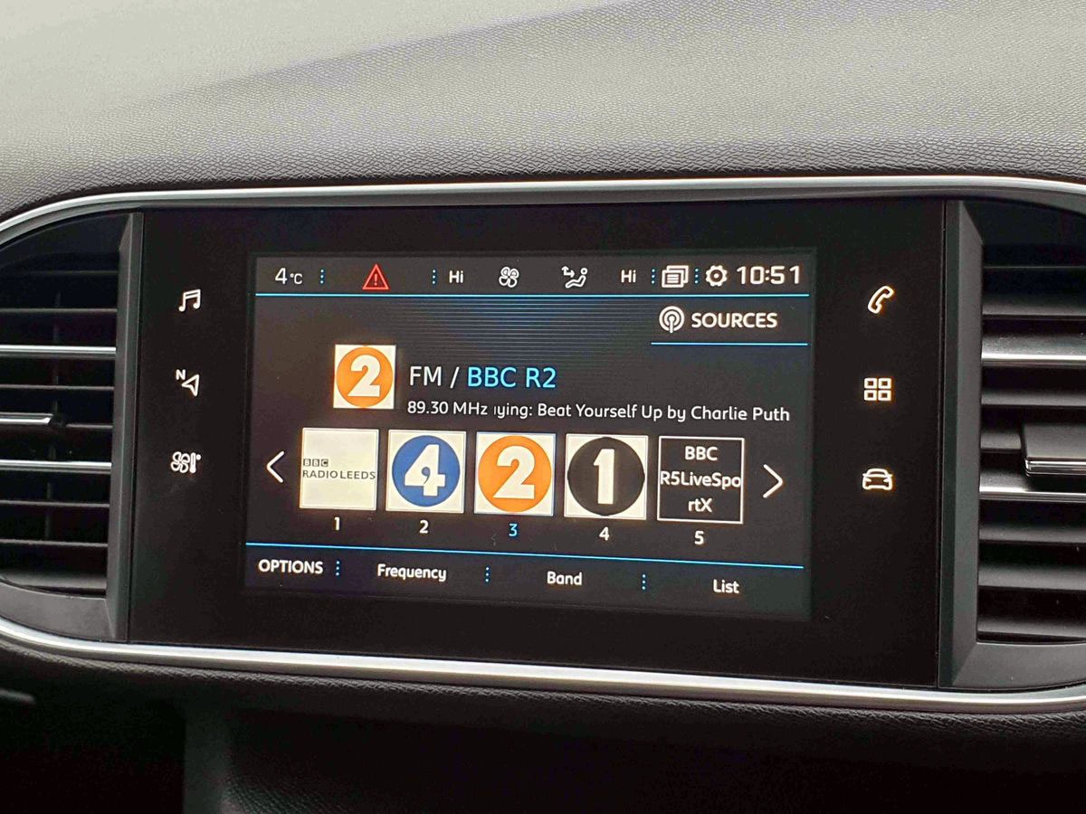 Used Peugeot 308 2017 for sale - 77470936: Photo 19