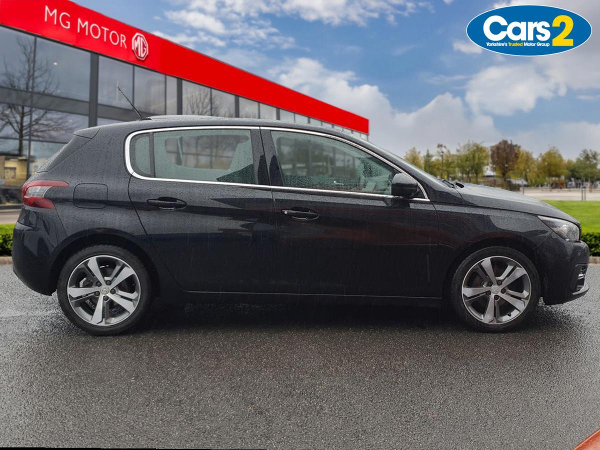 Used Peugeot 308 2017 for sale - 77470936: Photo 2