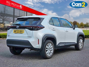Used Toyota Yaris Cross 2023 for sale - 79501898: Photo