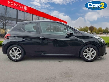 Used Peugeot 208 2017 for sale - 78650353: Photo