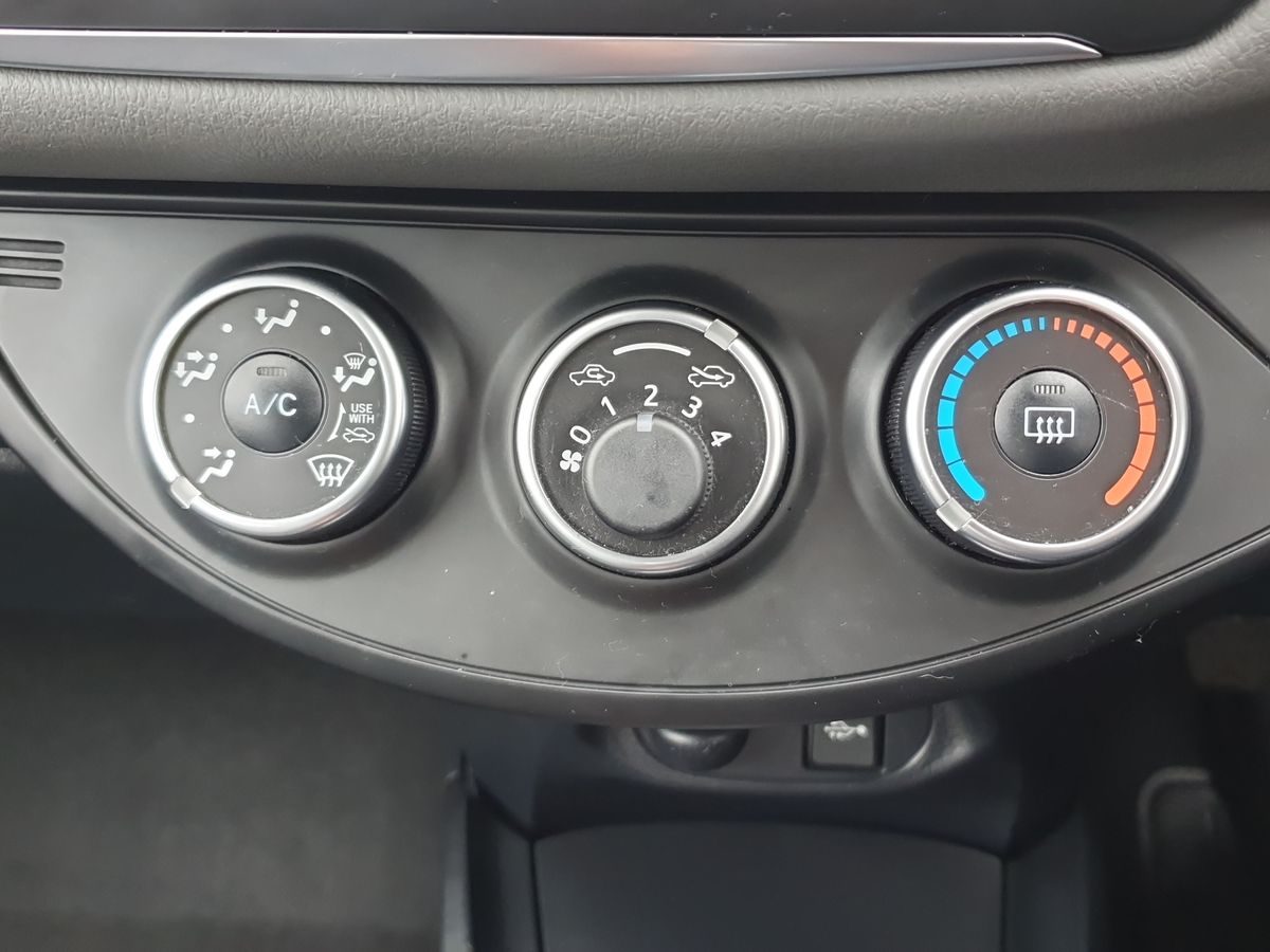 Used Toyota Yaris 2019 for sale - 76312078: Photo 23
