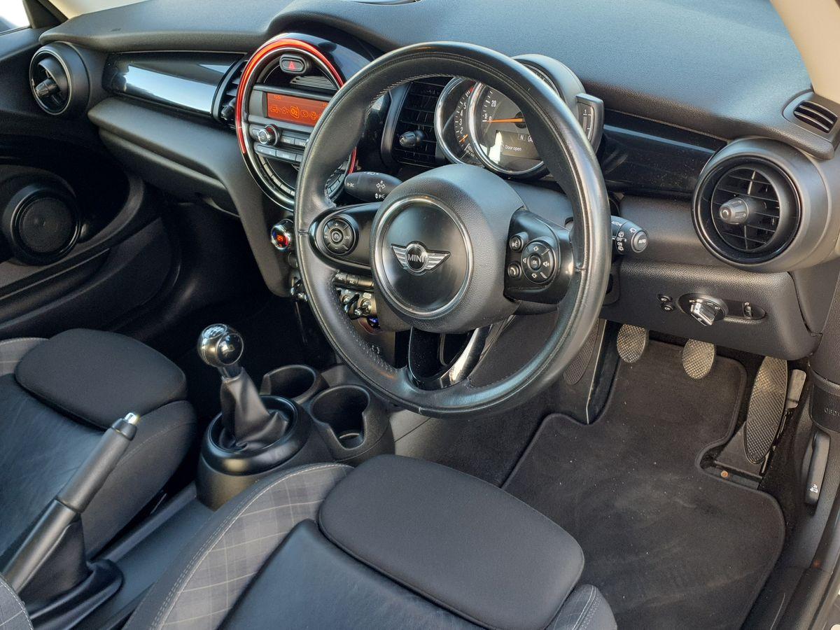 Used MINI Hatch 2018 for sale - 76372761: Photo 10