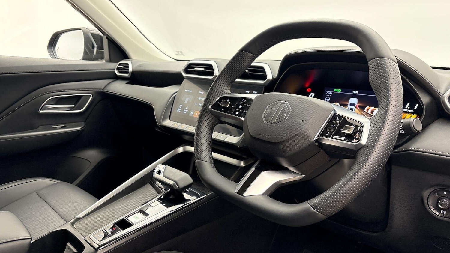 Used MG MG ZS 2025 for sale - 77116059: Photo 2