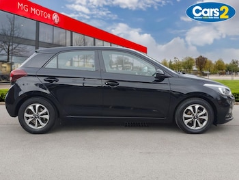 Used Hyundai i20 2020 for sale - 75671953: Photo
