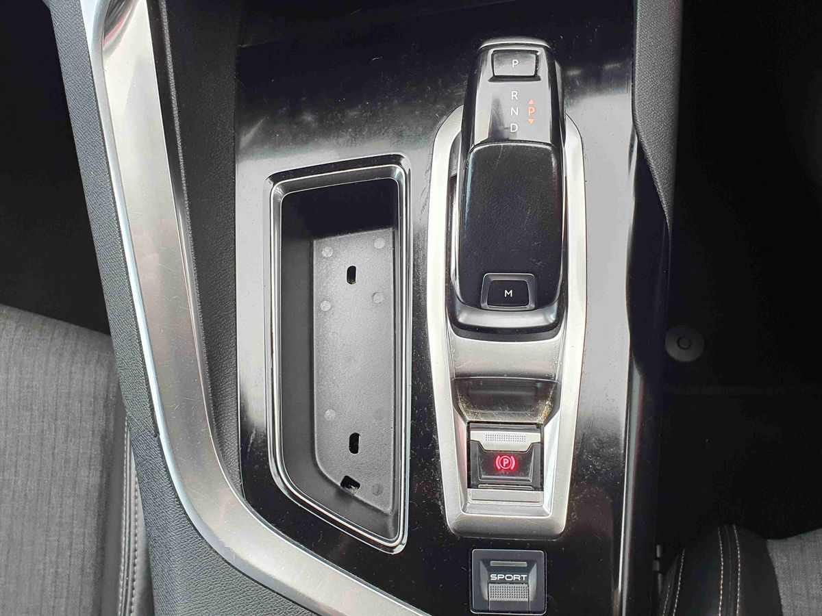 Used Peugeot 5008 2018 for sale - 76842105: Photo 24