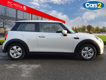 Used MINI Hatch 2023 for sale - 76984002: Photo
