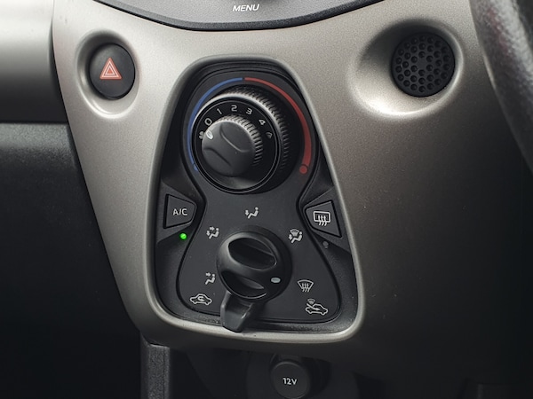 Used Toyota AYGO 2017 for sale - 75410162: Photo 18