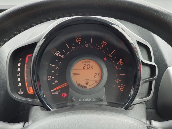 Used Toyota AYGO 2017 for sale - 75410162: Photo 22