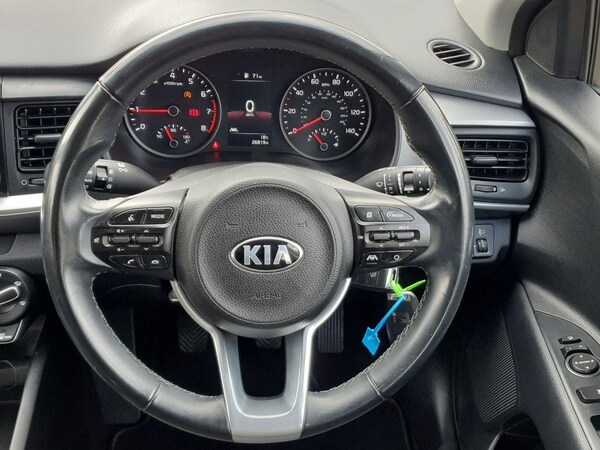 Used Kia Stonic 2020 for sale - 75738514: Photo 13