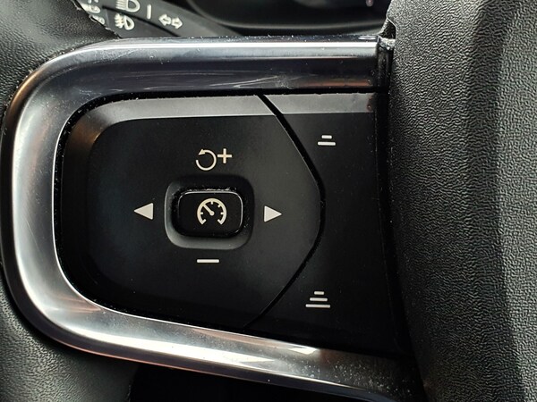 Used Volvo XC40 2021 for sale - 75410155: Photo 39