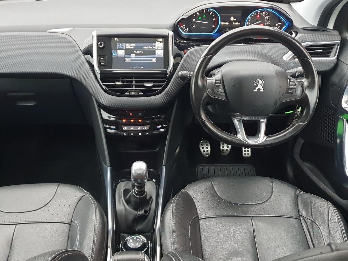 Used Peugeot 2008 2015 for sale - 76586983: Photo 11