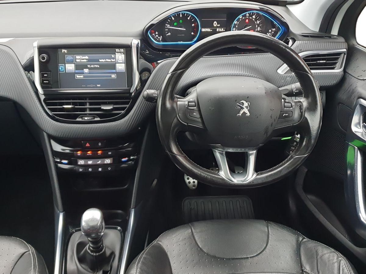 Used Peugeot 2008 2015 for sale - 76586983: Photo 12