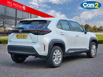 Used Toyota Yaris Cross 2023 for sale - 79367143: Photo