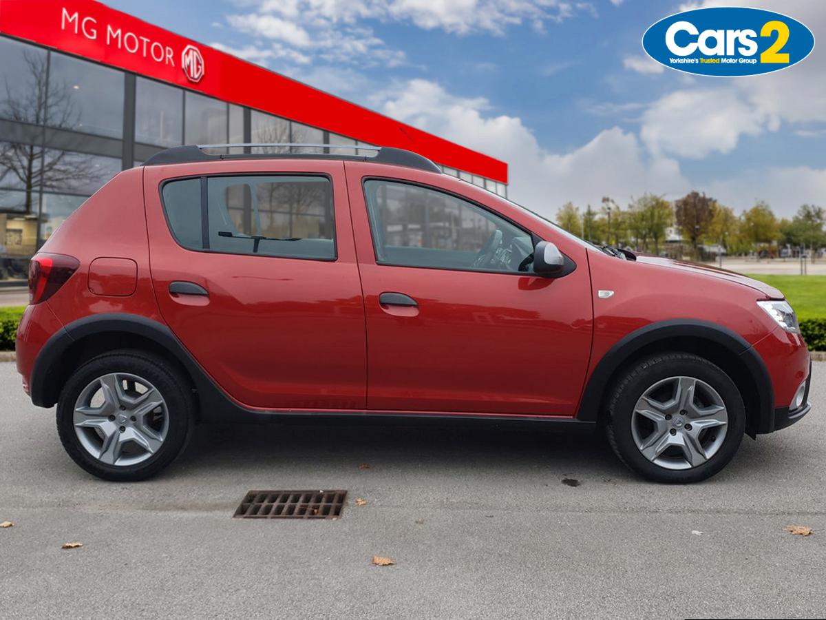 Used Dacia Sandero Stepway 2018 for sale - 76312122: Photo 2