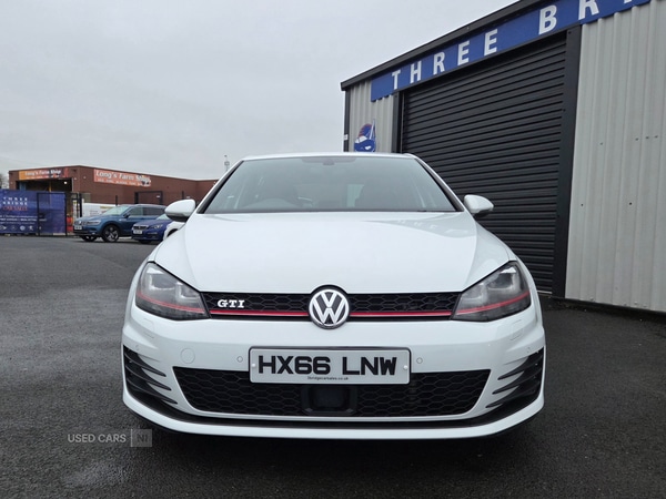 Used Volkswagen Golf 2016 for sale - 77525354: Photo 2