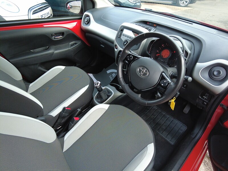 Used Toyota AYGO 2017 for sale - 77530297: Photo 10