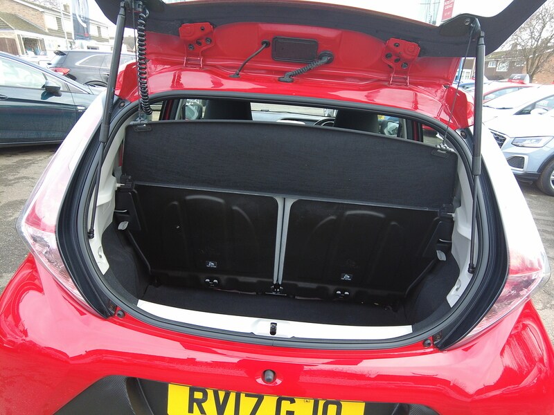 Used Toyota AYGO 2017 for sale - 77530297: Photo 15