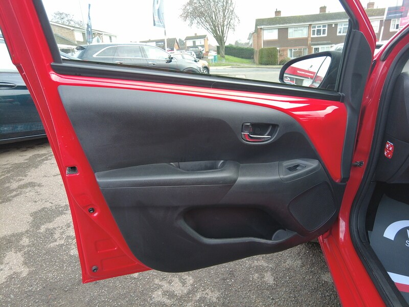 Used Toyota AYGO 2017 for sale - 77530297: Photo 42