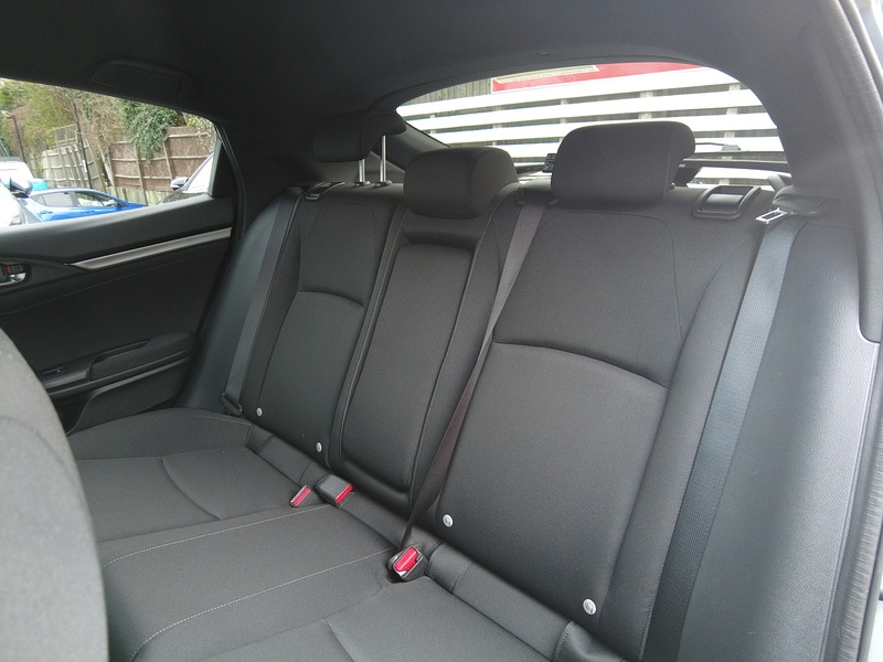 Used Honda Civic 2018 for sale - 77530237: Photo 14