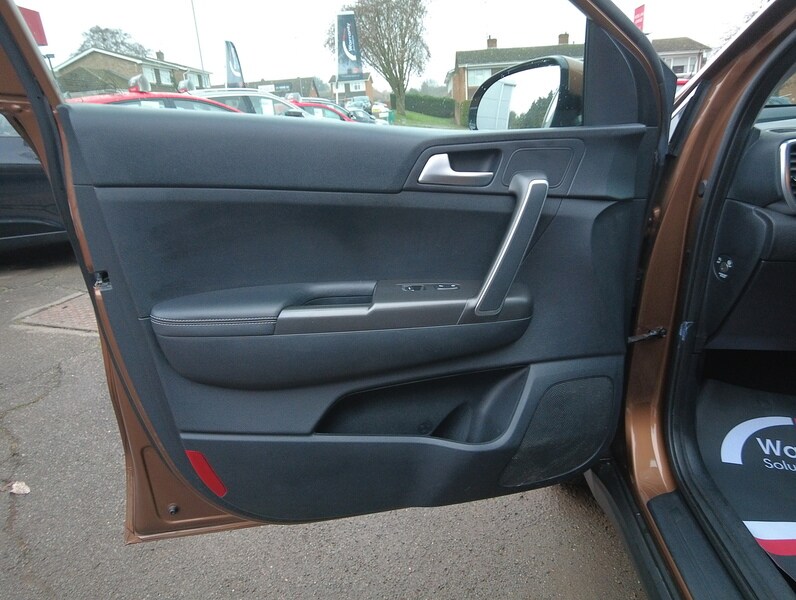 Used Kia Sportage 2017 for sale - 77530288: Photo 44