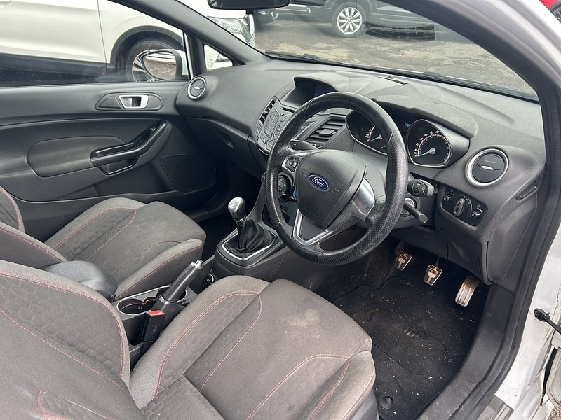 Used Ford Fiesta 2016 for sale - 77701900: Photo 9