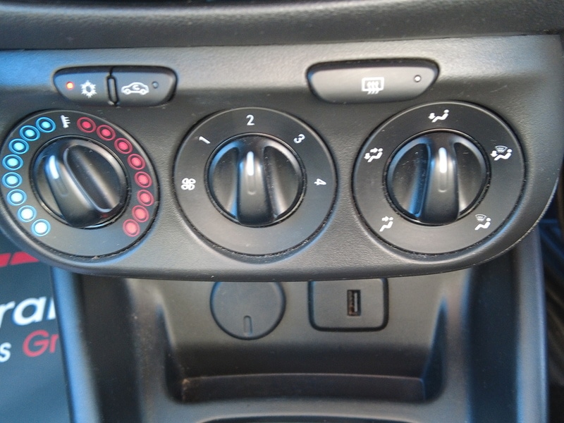 Used Vauxhall Corsa 2017 for sale - 77968045: Photo 30