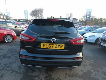 Used Nissan Qashqai 2017 for sale - 77530223: Photo