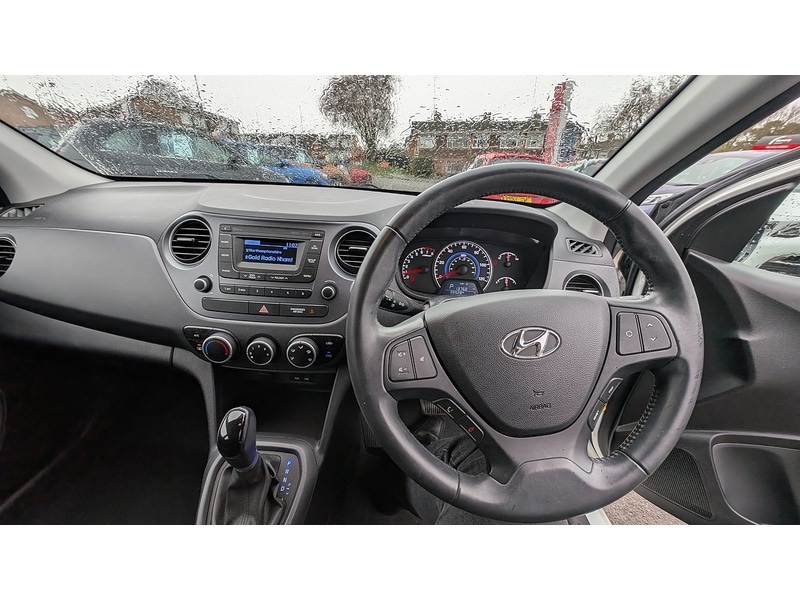 Used Hyundai i10 2018 for sale - 77617852: Photo 12