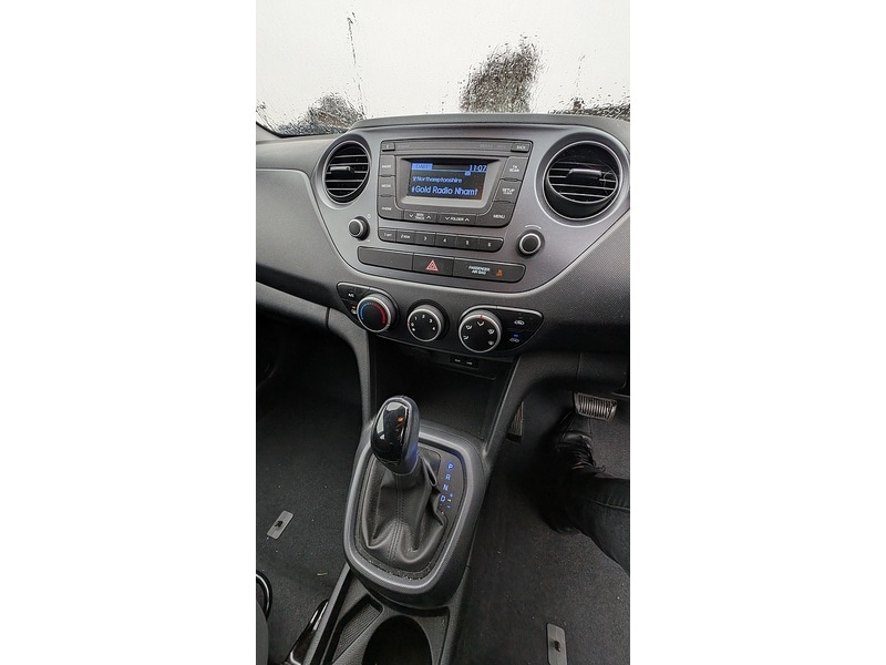 Used Hyundai i10 2018 for sale - 77617852: Photo 13