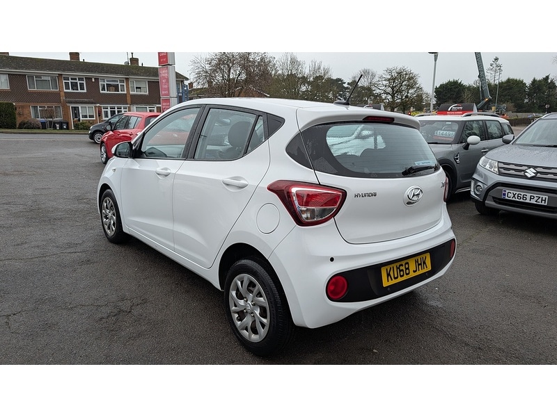 Used Hyundai i10 2018 for sale - 77617852: Photo 5