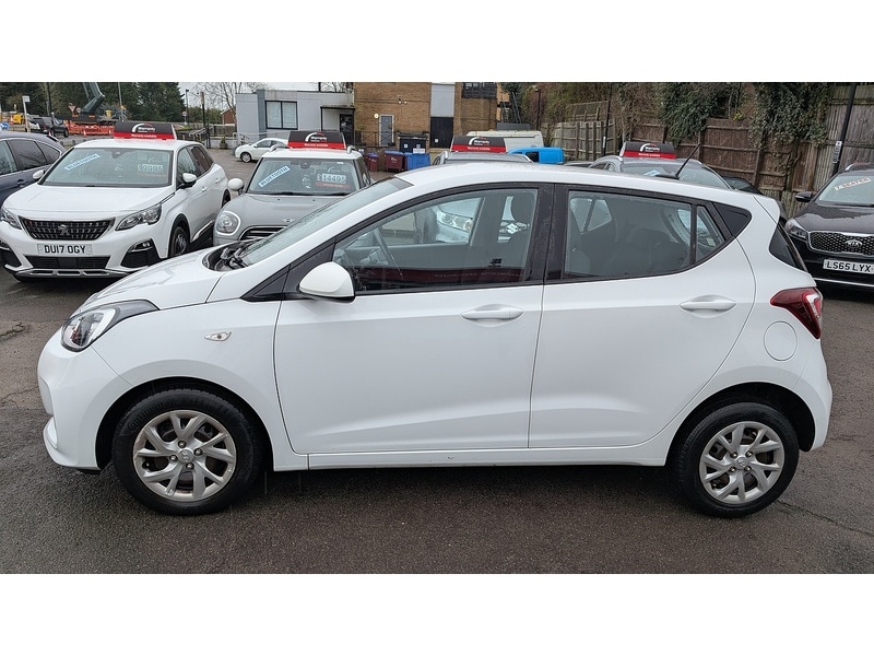 Used Hyundai i10 2018 for sale - 77617852: Photo 6