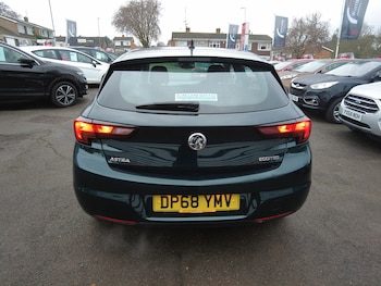Used Vauxhall Astra 2019 for sale - 77530290: Photo