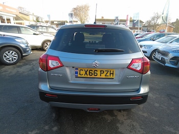 Used Suzuki Vitara 2016 for sale - 77530227: Photo