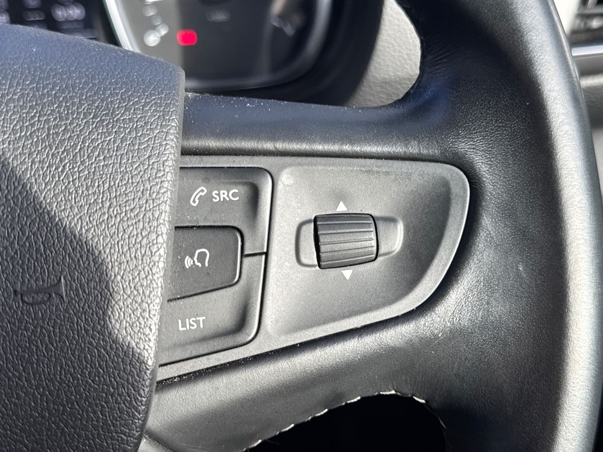 Used Peugeot Traveller 2019 for sale - 76948323: Photo 23