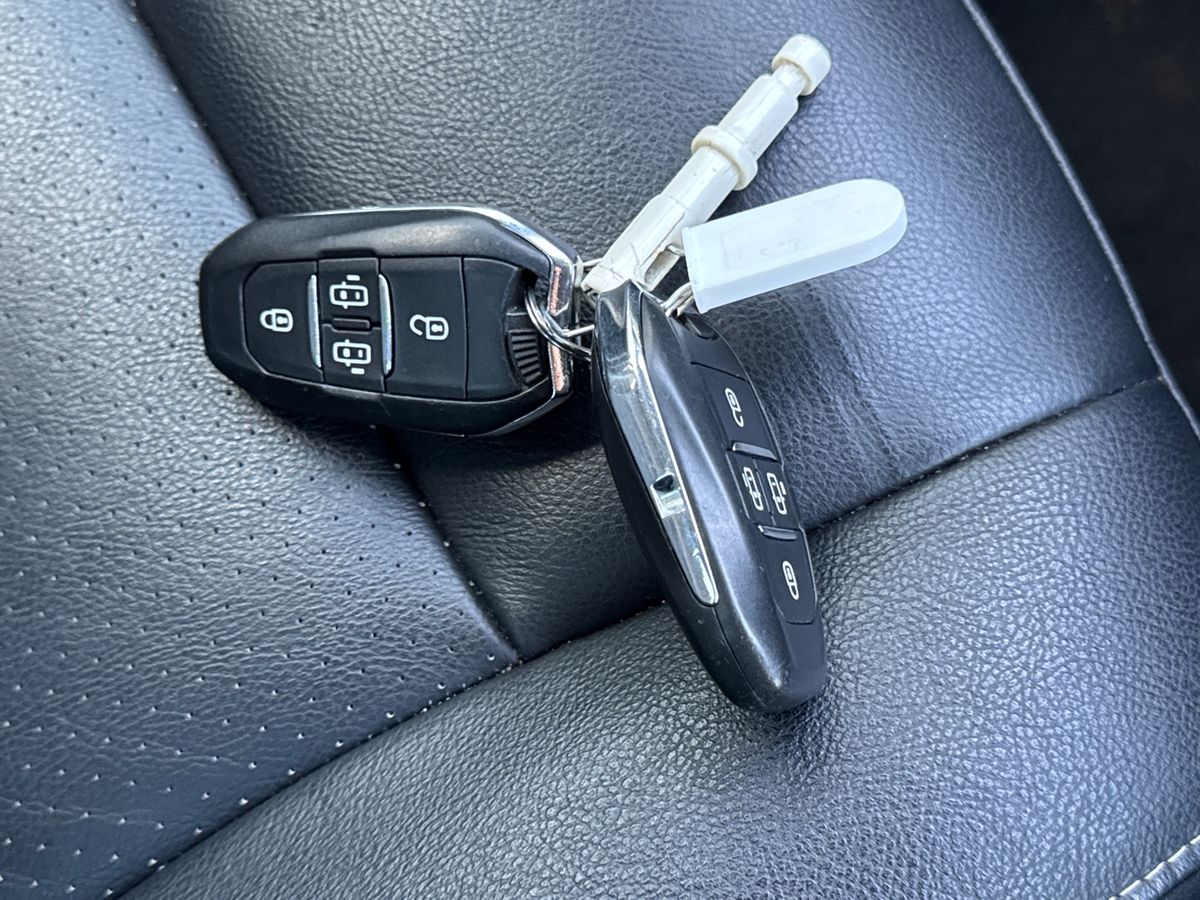 Used Peugeot Traveller 2019 for sale - 76948323: Photo 29