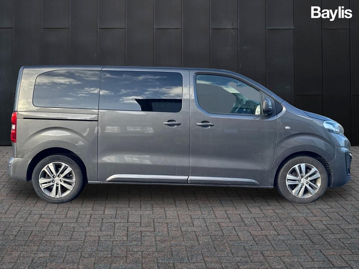 Used Peugeot Traveller 2019 for sale - 76948323: Photo 5