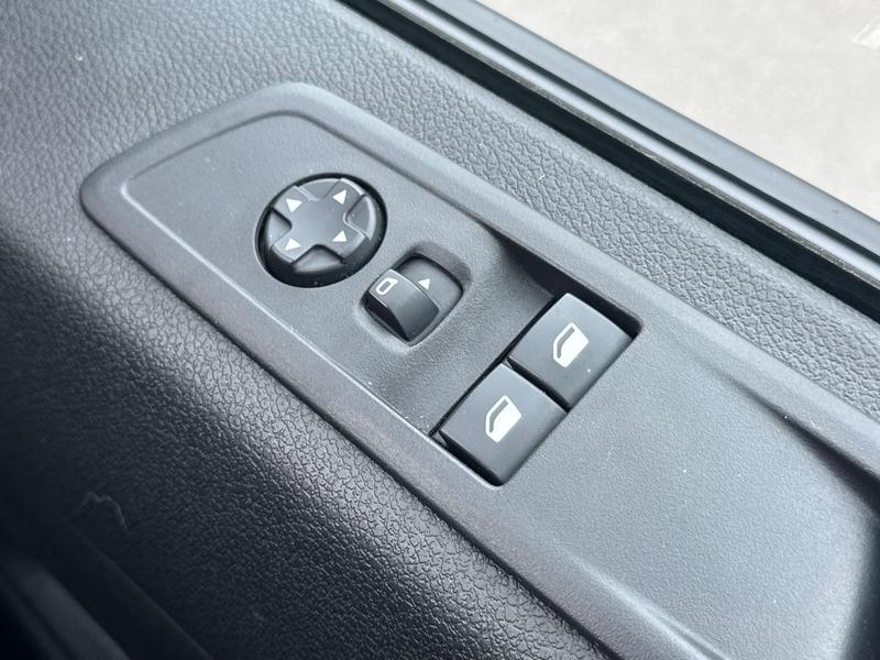 Used Vauxhall Vivaro 2024 for sale - 77910248: Photo 17