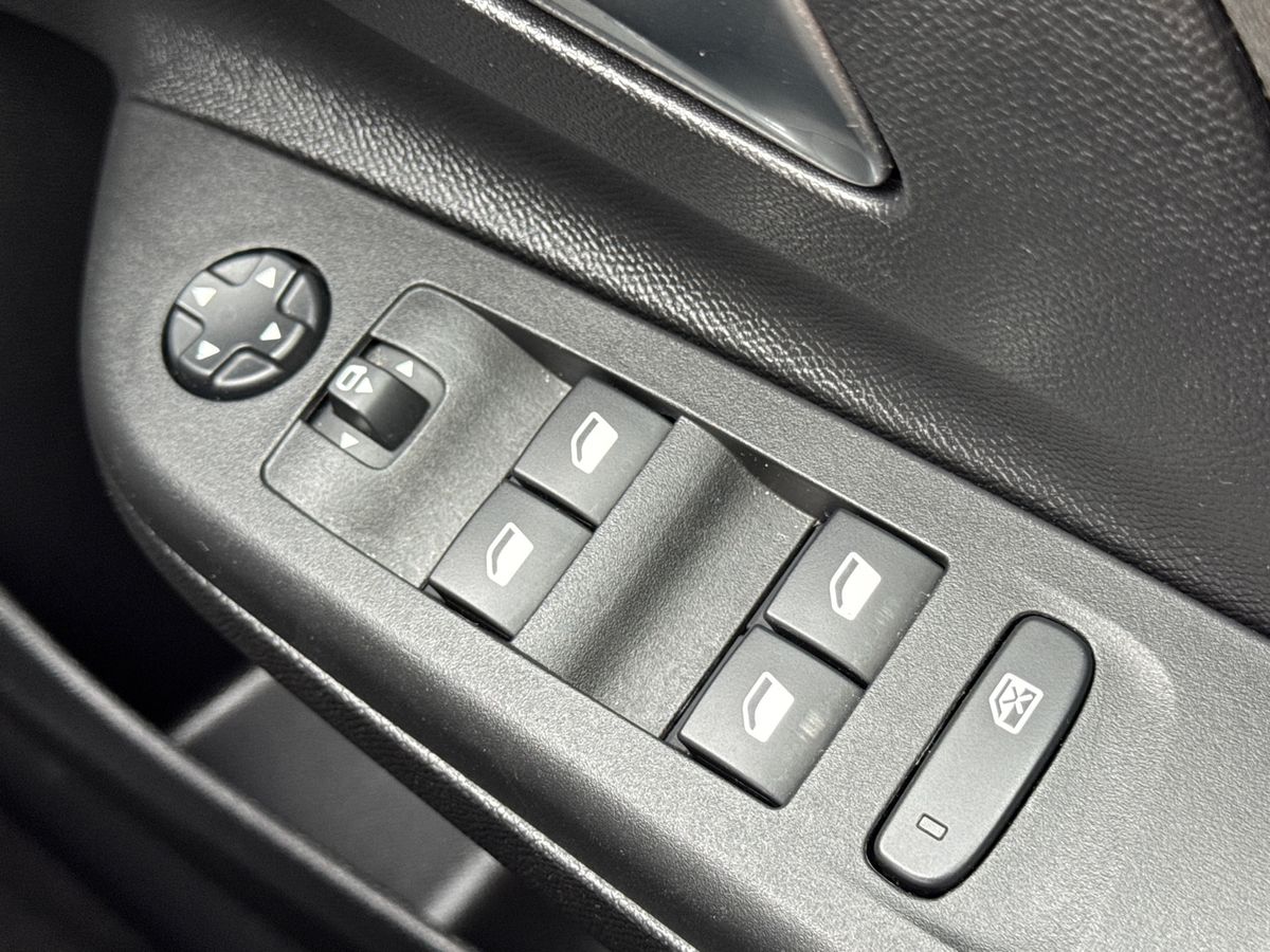 Used Vauxhall Corsa 2023 for sale - 75843723: Photo 17
