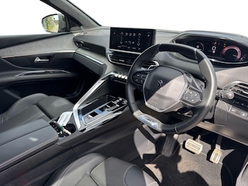 Used Peugeot 5008 2023 for sale - 75702593: Photo