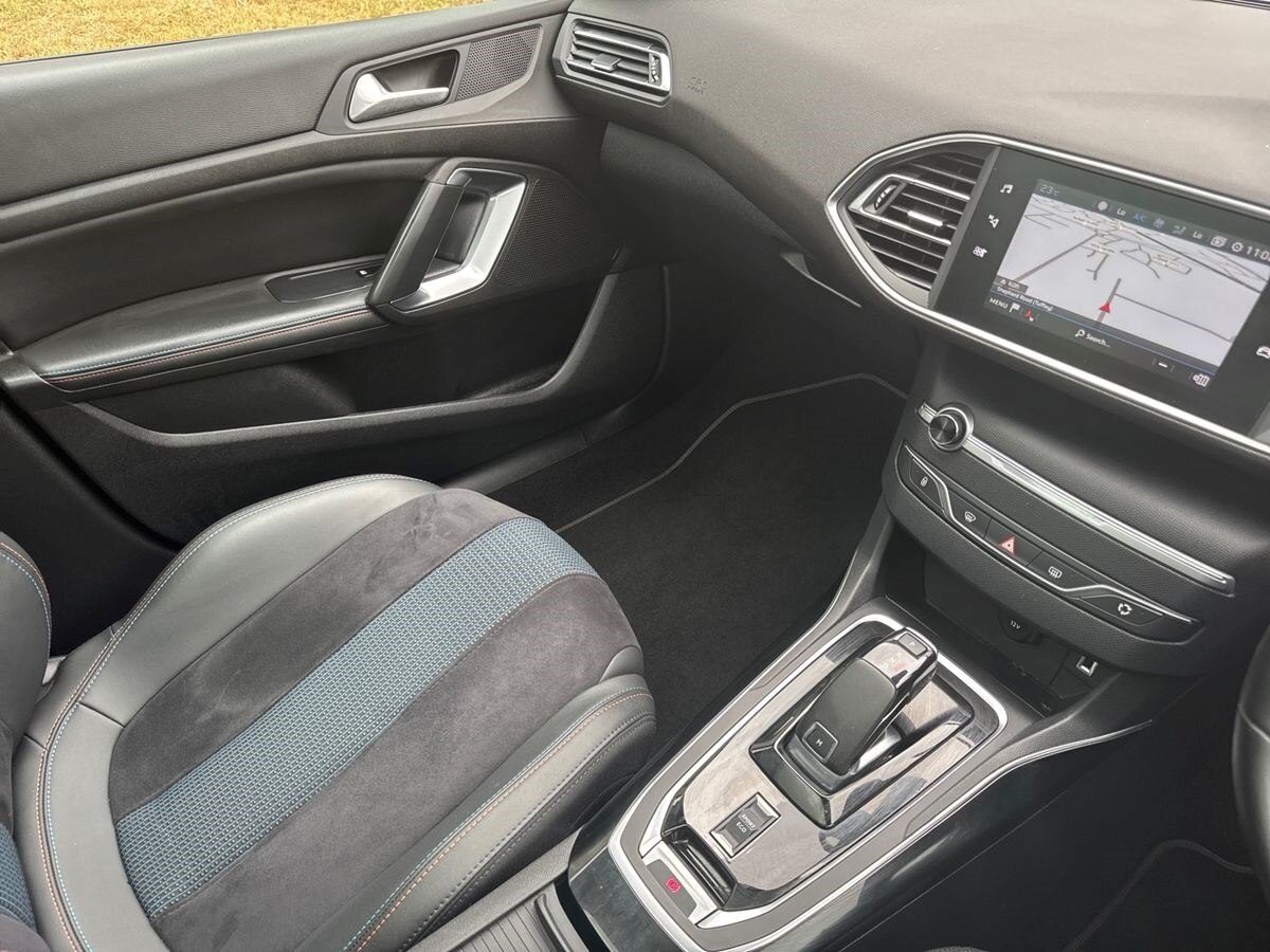 2020 Peugeot 308 308 |TechED 1.2 5 Door Estate Petrol Automatic - Picture 15 of 24