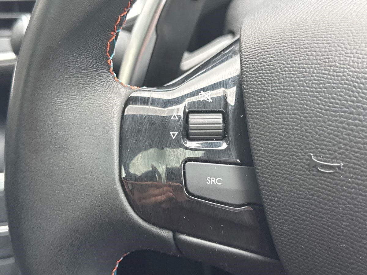 2020 Peugeot 308 308 |TechED 1.2 5 Door Estate Petrol Automatic - Picture 22 of 24