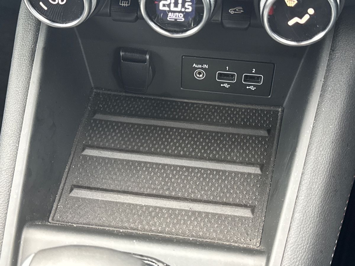 Used Renault Captur 2022 for sale - 76851195: Photo 28