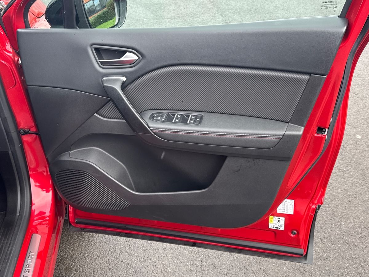 Used Renault Captur 2022 for sale - 76851195: Photo 37