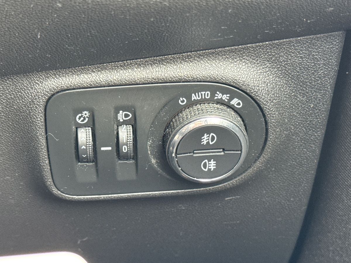 Used Vauxhall Corsa 2018 for sale - 77600430: Photo 27