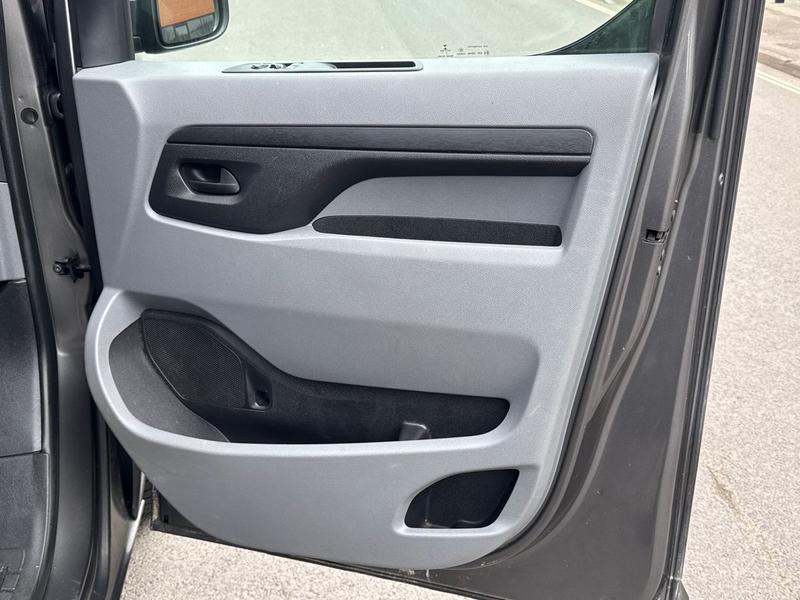 Used Vauxhall Vivaro 2023 for sale - 77910591: Photo 36